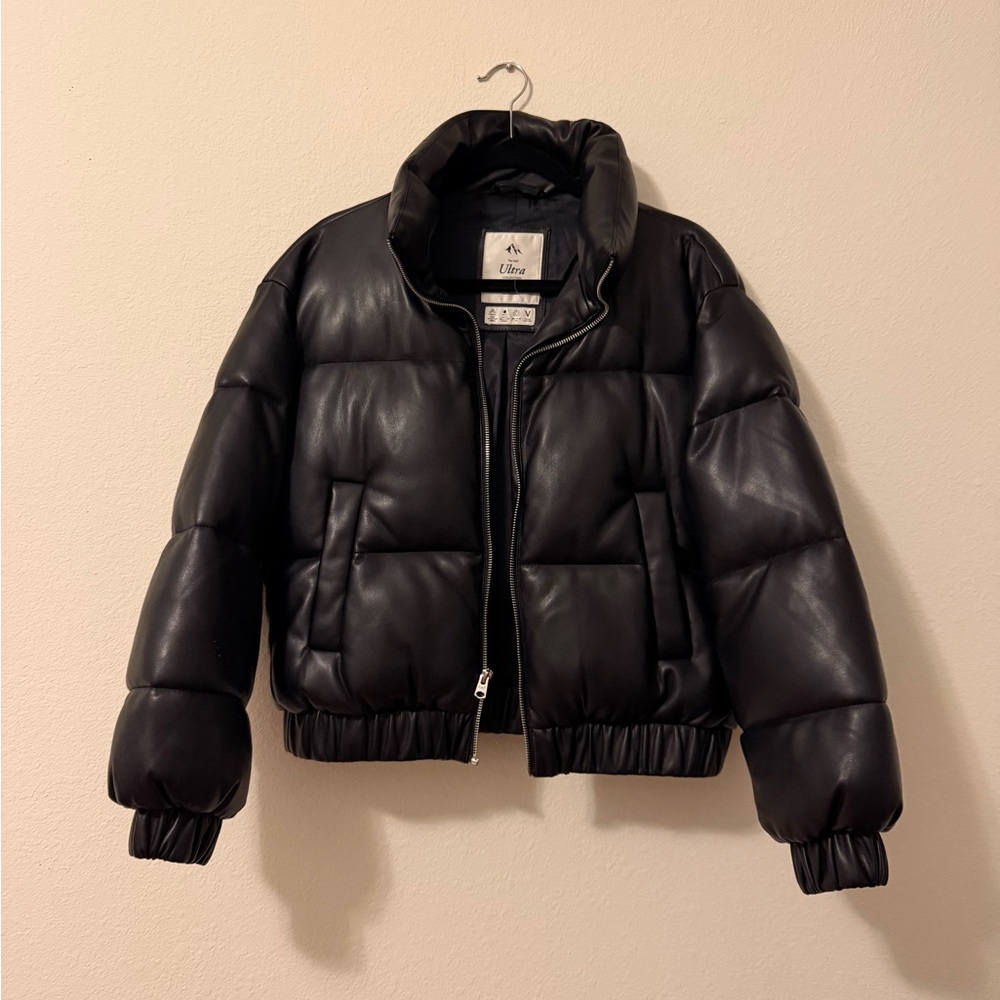Abercrombie & Fitch Vegan Leather Short Puffer